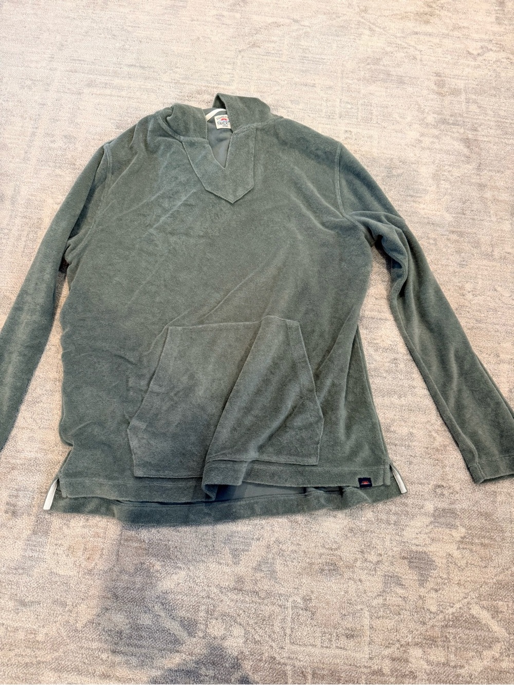 Faherty Olive Green V-Neck Pullover Terry Sweater